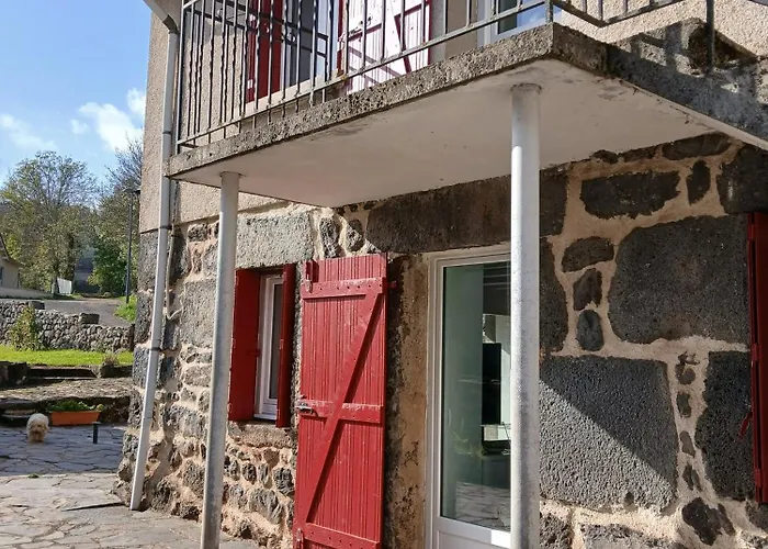 Maison de campagne Hébergement de vacances Seneujols